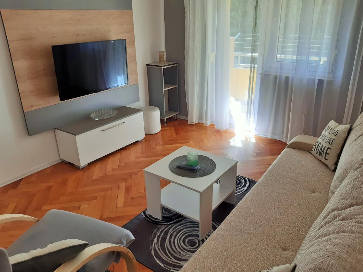 Bright & Cozy Pula Apartman Kültér fotó